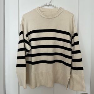 PRICE DROP! ✨ Relaxed fit cozy striped sweater